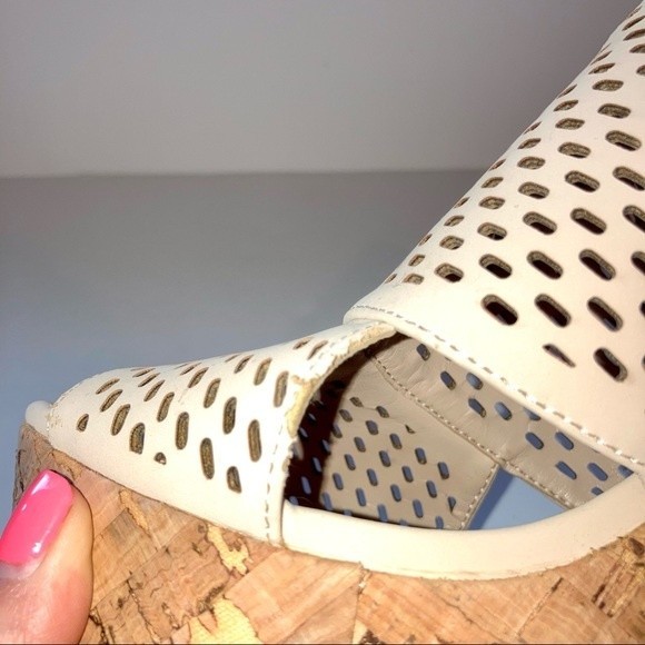 Steve Madden Platform Wedges Size 8.5 - Picture 9 of 9